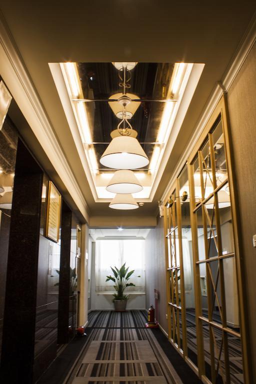 Cambridge Tainan Hotel מראה חיצוני תמונה